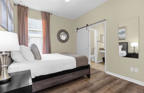 Luxury 4BR Home - Private Pool BBQ - Near Disney - Foto 24