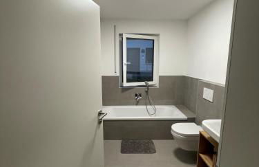 Hochwertige Stilvolle 2 Zimmer Erdgeschoss Wohnung mit großer Terasse und Garten - Foto 6