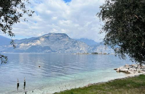 Absentia 1763 Garda Boutique Home - Lake front - Foto 18