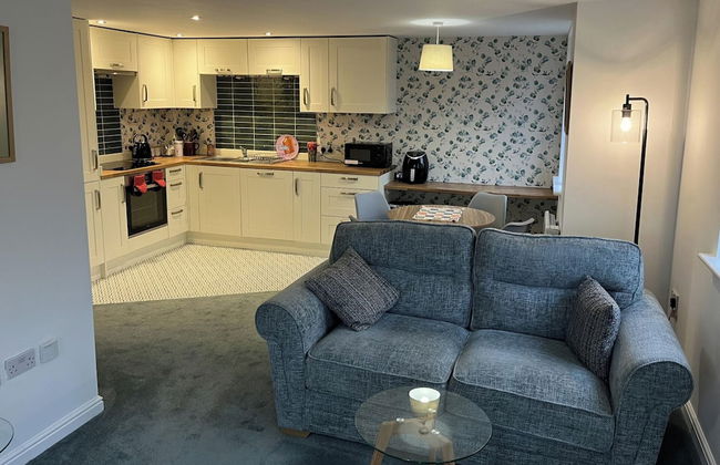 Sleeps 4 With Ensuite and Free Parking - Foto 9