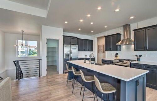 Lakefront Moses Lake Home with Dock and Game Room - Foto 11