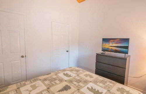 Brown Bear Lodge - Cozy mountain home situated within the quiet and ideal Sugarloaf neighborhood - Foto 19