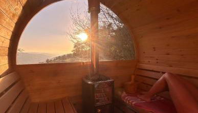 Monkey Tiny Barnhouse with amazing views at ZevariClub! - Foto 2