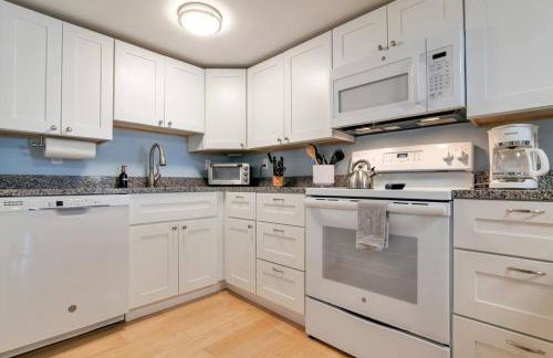2BR Apt w/ 3 min Walk to downtown SWH - [Low Tide] - Foto 9