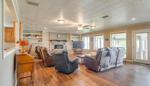 Lakefront Gem with Boat Dock and Fishing Pier in Many - Foto 4