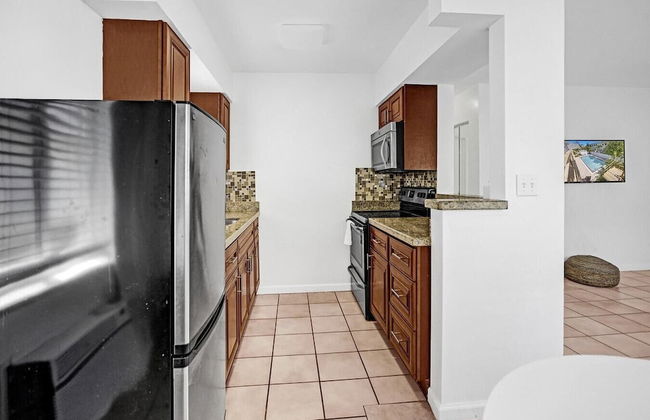 Cozy Beachfront Retreat Near Marina & Dining - Foto 25