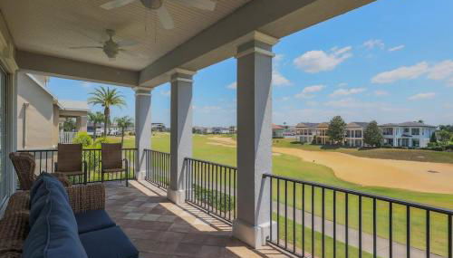 Luxurious Pool Home Overlooking Golf Course - Foto 2