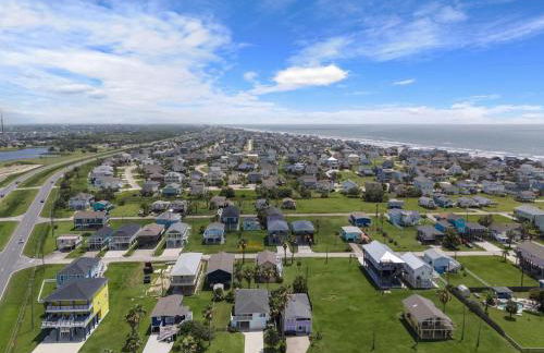 Beach Escape Close to Attractions and the Shore - Photo 31