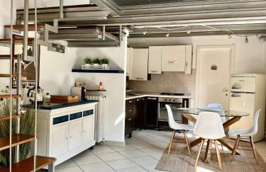 La Casetta del Centro Luminoso loft con terrazzo e giardino - Foto 12