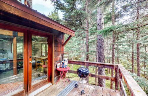 Compton's - Photo 29