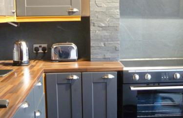 Charming Spacious Apartment, Kidderminster - Foto 8