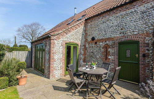 Long Barn - Photo 15