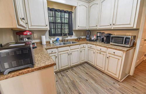 The Crimson Retreat Only 5 Miles to the Stadium BBQ Coffee Games - Foto 19