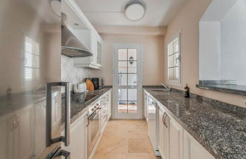 La Caleta Seaside Villa With Pool - Foto 8