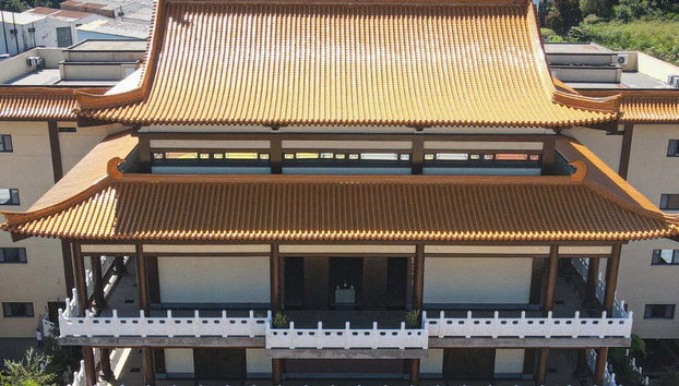 Tour de las culturas guaraní y japonesa por Yguazú - Foto 3, Exterior del templo budista Takuonji