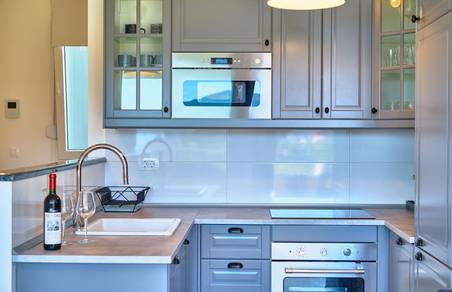 Luxury Seaside Apartment by Litto - Photo 20