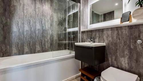 Luxury City Escape - Brand New Stylish 2 Bedroom Apartment with Parking - Foto 4