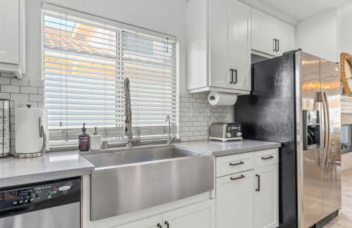 Luxury poolside « Villa Descanso » with heated pool and Spa! Close to San Diego/ Legoland - Foto 17