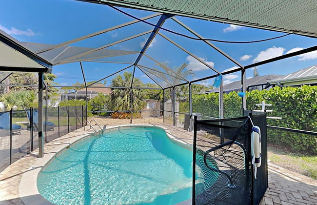 Captain's Cottage - Photo 3