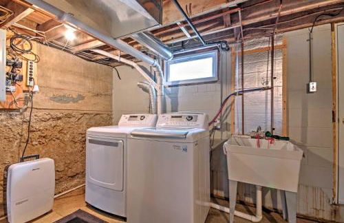 Cozy Missouri Retreat with Pool, Pond and Fire Pit! - Foto 17