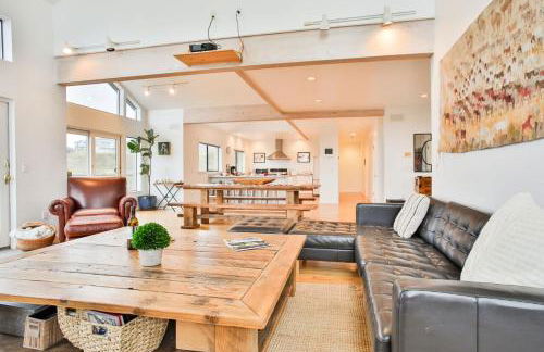 Northern Lights! Hot Tub!! Game Room!! Expansive and Spacious!! - Foto 8