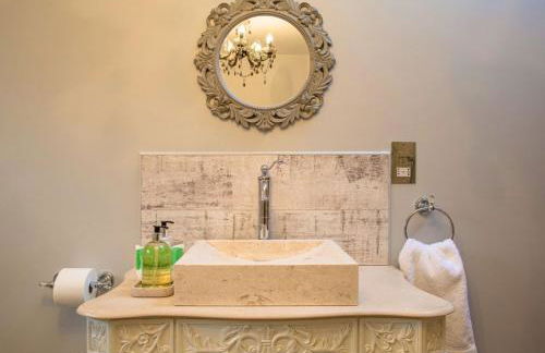 Charming 2 Bed House in Tewkesbury Centre - Foto 8