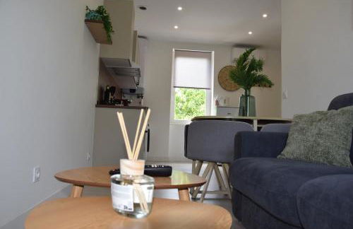 Élégant T2 à Bron, Tramway à 2min, Box Parking, 4Personnes - Foto 29