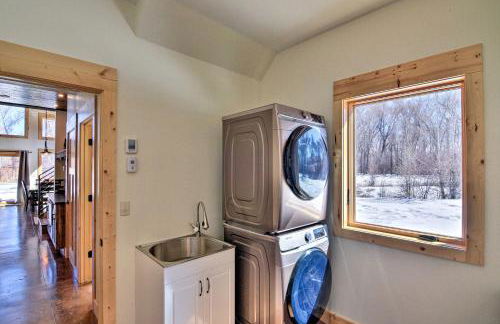 Riverfront Home with BBQ 2 Mi to Downtown Gunnison! - Foto 26