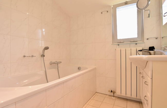 Luxury House in South Limburg Near Forest - Photo 58