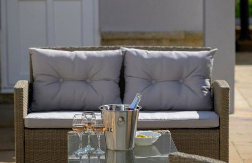 Oak Lodge - Photo 18