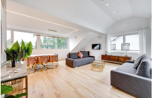 Beautiful new rooftop Loft -15 min to Octoberfest - Foto 8