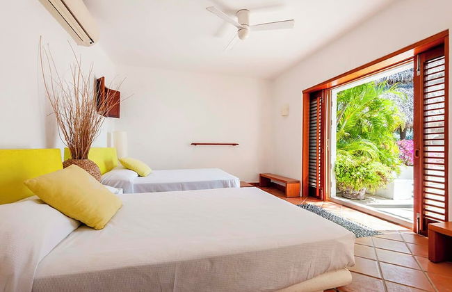 Isabela Ixtapa - Photo 3