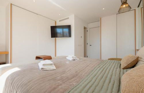 Holiday Home next to the beach, with private terrace, BBQ and incredible sea-view solarium - Photo 17