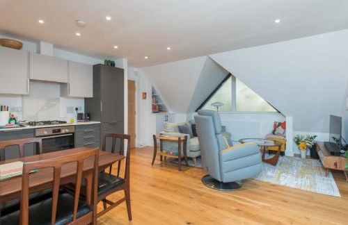 Radiant Penthouse on the Banks of the Thames - Pass the Keys - Photo 4