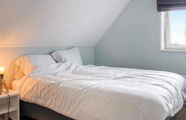 Atmospheric Villa With Nice Garden, in a Holiday Park at the Water in Friesland - Foto 17