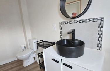 Le Petit Ecureuil charmant gîte jardin terrasse - Foto 12