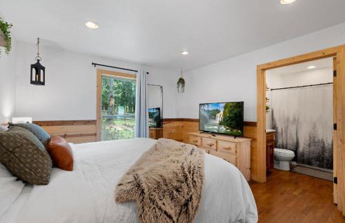 Trails End Cabin with a hot tub fire pit & indoor pool - Foto 16