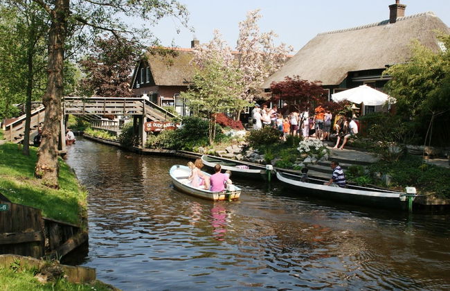 Chalet With 2 Bathrooms and a Boat, Near Giethoorn - Photo 22