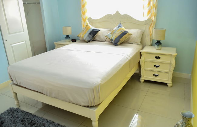 Caymanas Adrian's Vacation House - Foto 17