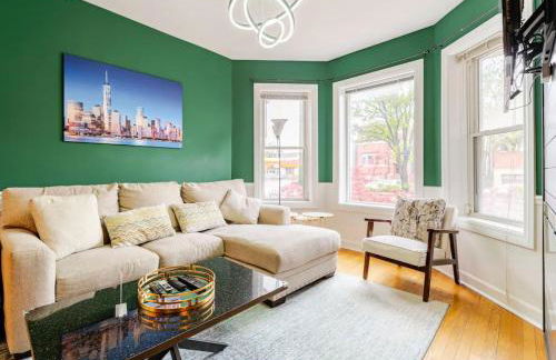 2 Bed Apt w/ Office, Free Parking, Near Wrigley - Foto 23