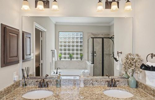 Cozy 4bdrm 3bath Home in The Woodlands - Photo 53