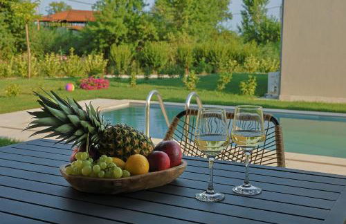 Mythical Olympus Mare Seaside Pool Villas - Foto 4