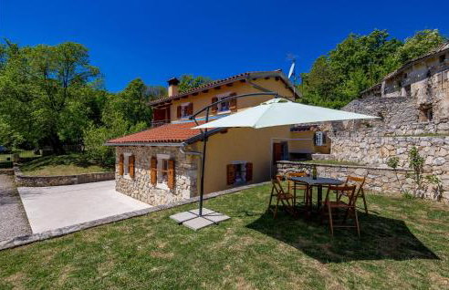 Amazing Home In Moscenice With Wifi - Photo 17