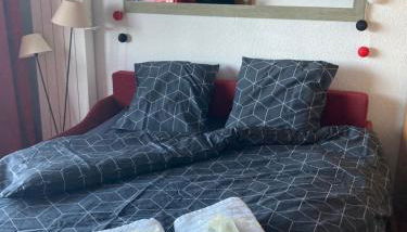 Studio 2 personnes avec Terrasse Literie-Serviettes-Ménage Fin de Séjour INCLUS - Foto 3