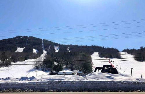 Attitash Mountain Village Studio - Slope View - Ski - Storyland - Photo 2