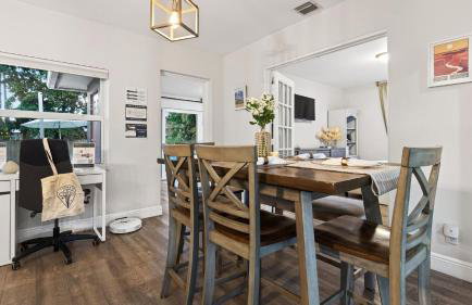 Hot Tub Firepit Deck 10mins to Beach Near Las Olas Middle Terrace Cottage by AvantStay - Foto 15