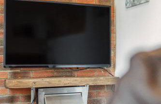 Contractors & Pets Welcome - Sleeps 1-4, less than 1 mile from M606, Ideal for Longer Stays - Foto 25