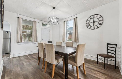 Modern Family Friendly Home 3 Bedroom Great Location - Foto 5