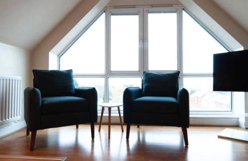 Caribou Suite-Bright & Spacious 2-Bed, Gated Parking, Close to City & Hospital - Foto 7