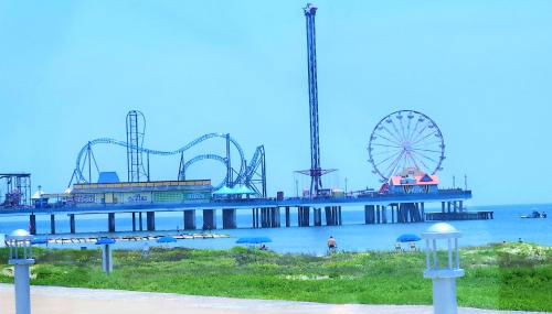 Experience Galveston- Only 1 Block to Beach & Pleasure Pier- 2BED 2Bath-6Beds-7 Minutes to Cruise Port-CasaAzul-2605A- - Foto 5